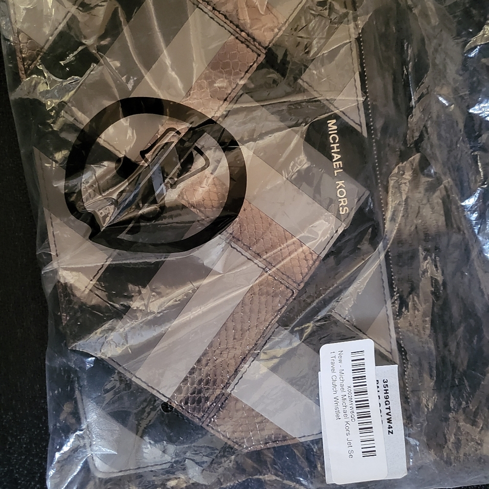 Michael Kors Geometric Leather Clutch - Picture 8 of 11